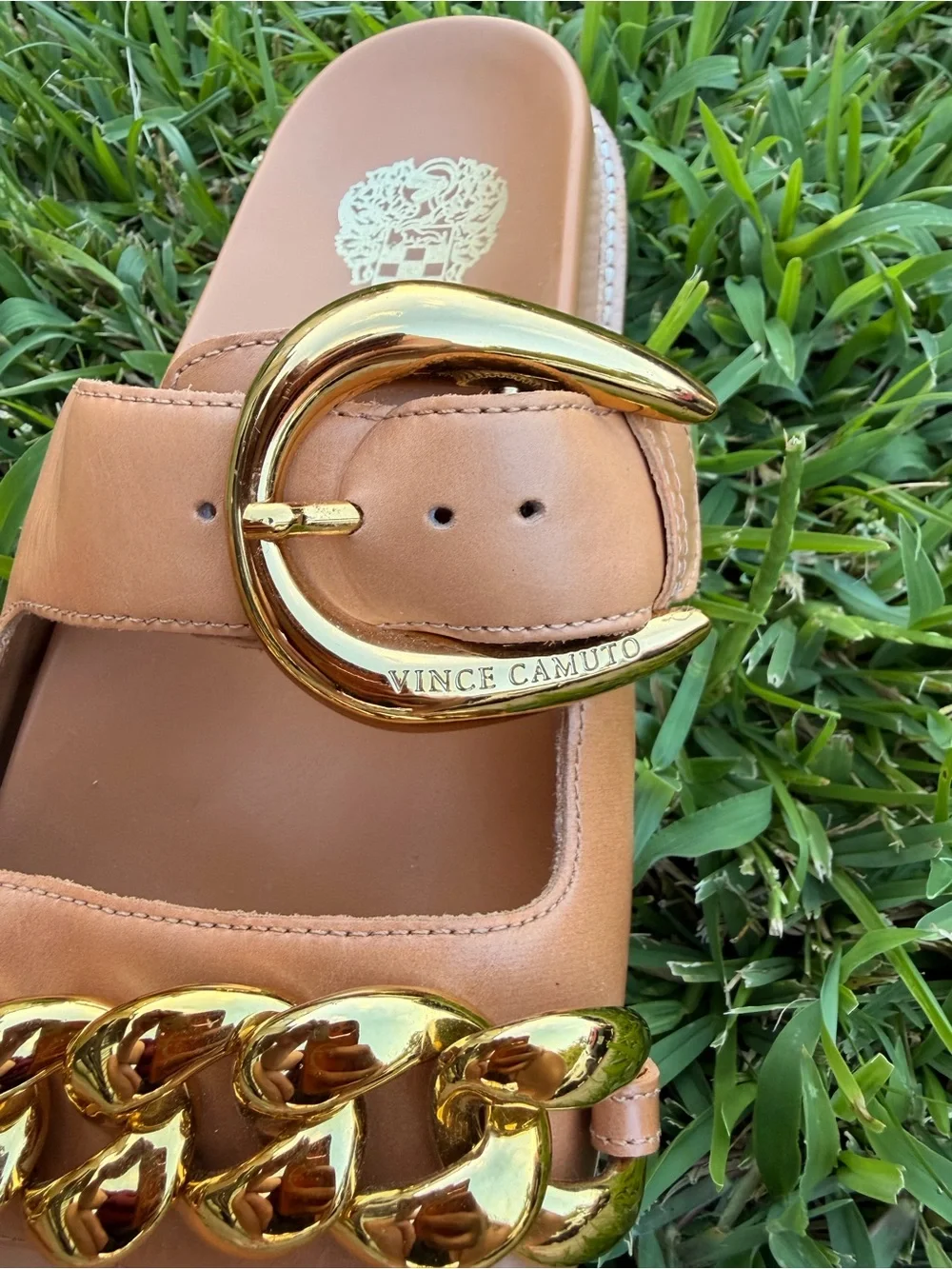 Vince Camuto Tan Leather Slide Sandals with Gold Chain - Picture 5 of 5